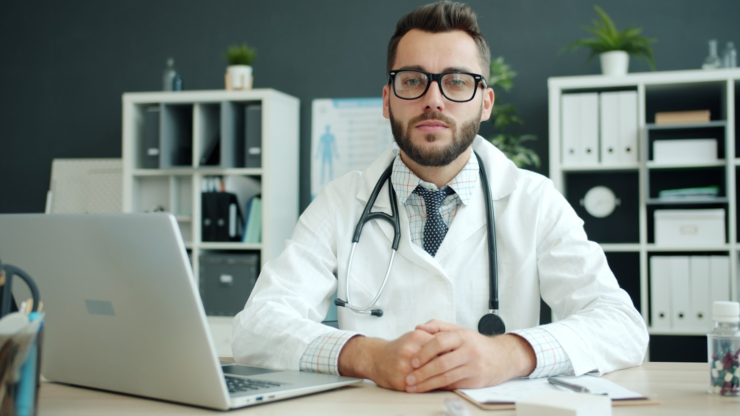 Melhorando a eficiência operacional nos hospitais brasileiros
